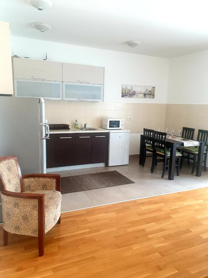 City & Sea Apartments Budva Szoba fotó
